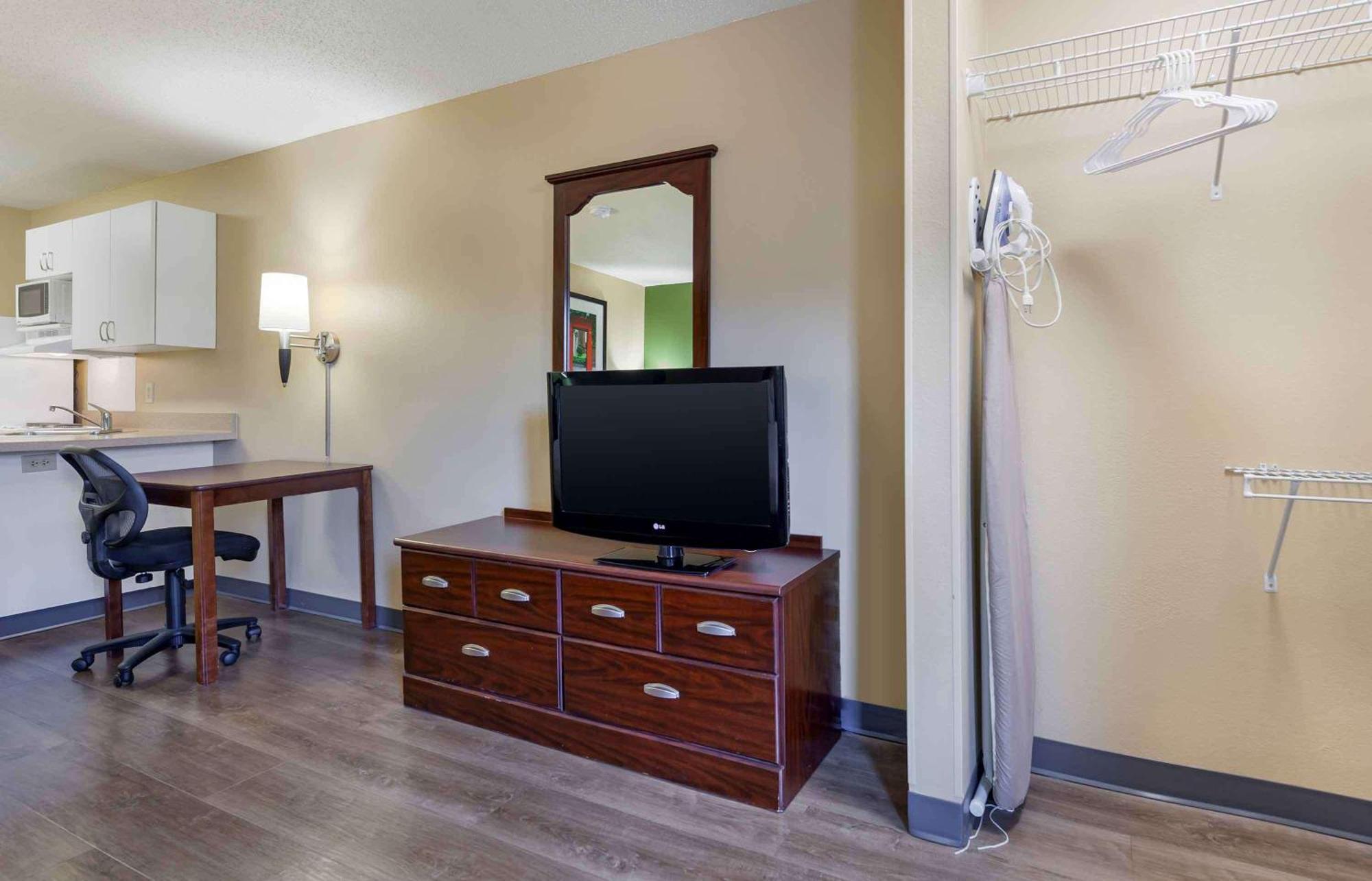 Extended Stay America Suites - Madison - Junction Court Middleton Exteriér fotografie