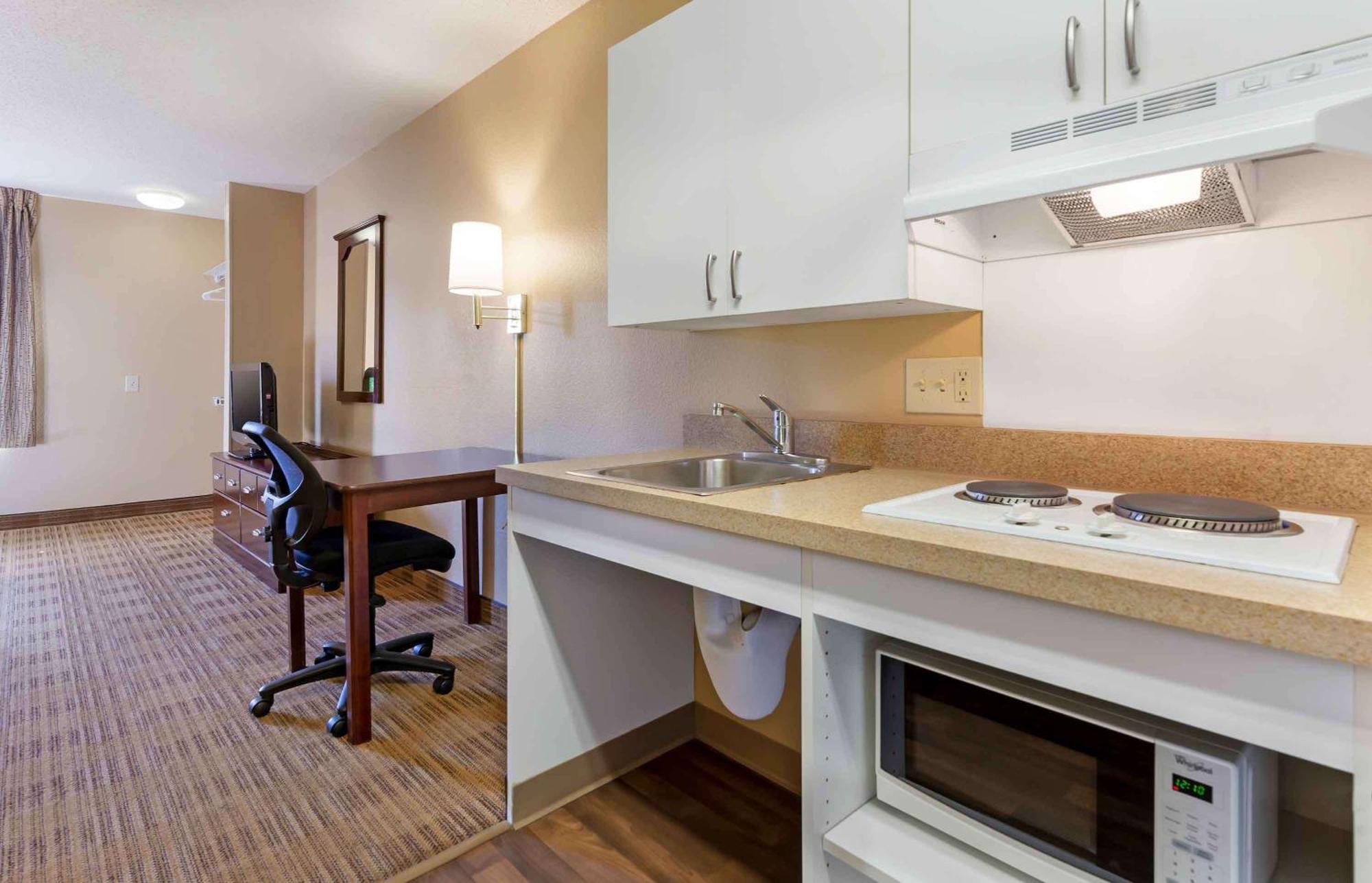 Extended Stay America Suites - Madison - Junction Court Middleton Exteriér fotografie