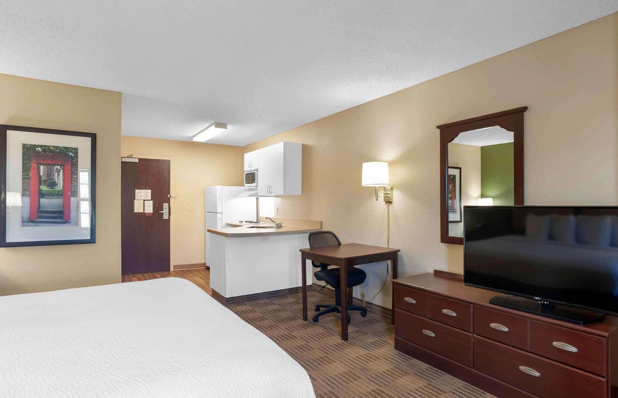 Extended Stay America Suites - Madison - Junction Court Middleton Exteriér fotografie